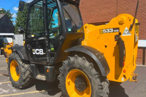 Телескопический погрузчик JCB 533-105 2015 г. 3700 м/ч.