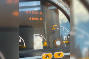 Телескопический погрузчик JCB 533-105 2015 г. 3700 м/ч.