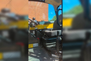 Телескопический погрузчик JCB 533-105 2015 г. 3700 м/ч.