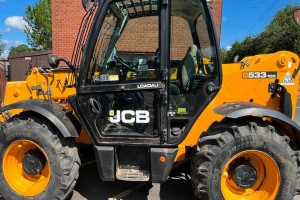 Телескопический погрузчик JCB 533-105 2015 г. 3700 м/ч.