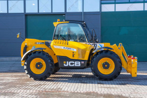 Телескопический погрузчик JCB 531-70 2024 г. 6 м/ч.