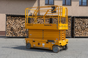 Електричний ножичний підіймач Haulotte Compact 14 2016 р. 4,5 кВт,597 м/г. № 5392