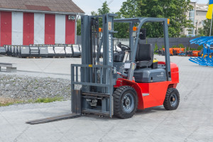 Дизельний вилковий навантажувач PLUS POWER VTDD-25 2024 р.