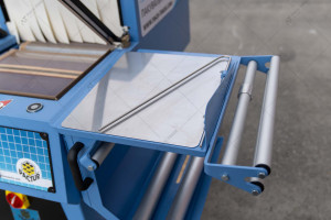  Semi-automatic sealer with shrinking tunnel Lady Pack 45/SL2