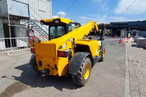 Навантажувач JCB 525-60 2019 р. 3189 м/год.