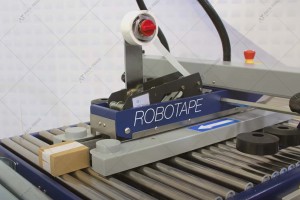 Заклеювач, формувач коробів Robopac Robotape 50 ME LH