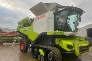 CLAAS LEXION 770TT 2017 y. 2076 /1430 m/h with Claas Vario 1080 header