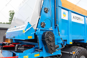 Розкидач органічних добрив А.ТОМ 24 з системою диференційованого внесення 