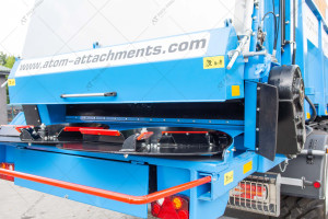 Розкидач органічних добрив А.ТОМ 24 з системою диференційованого внесення 