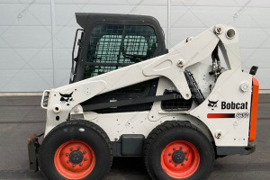 BOBCAT S650 2013 y. 2685 m/h.