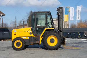 Вилочный погрузчик JCB 926-4 4WD 2017 г. 4360,4 м/ч. № 5148