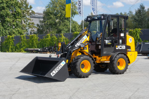 Міні фронтальний навантажувач JCB 403 Plus 2021 р. 36 кВт 148 м/год. № 5177