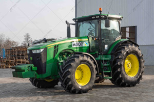 John Deere 8335R 2013 y. 335 h.p. 5724 m/h. № 3744 