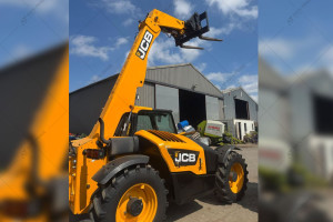 Телескопічний навантажувач JCB 527-58 2015 р. 55 кВт Дж 4815 м/г.