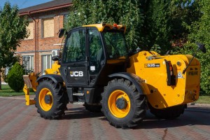 Телескопический погрузчик JCB 535-125 Hi-Viz 2017 г. 55 кВт. 3228,7 м/ч., №3917