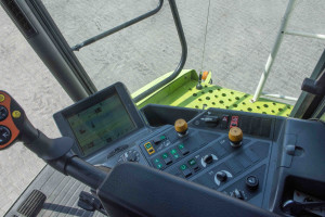 CLAAS LEXION 570 2005 y. 273 kW. 3378/2644 m/h with V750 header №5039