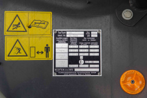 CLAAS LEXION 570 2005 y. 273 kW. 3378/2644 m/h with V750 header №5039