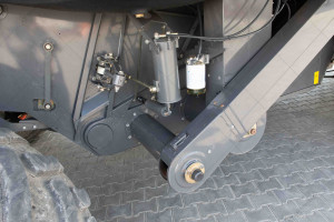 CLAAS LEXION 570 2005 y. 273 kW. 3378/2644 m/h with V750 header №5039