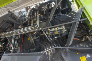 CLAAS LEXION 570 2005 y. 273 kW. 3378/2644 m/h with V750 header №5039